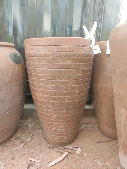 Cone Pot With Ribs (Big) - Kimolo